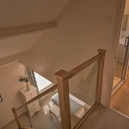 Woodcroft Дом отдыха *