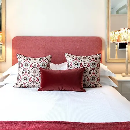 Woodcroft Дом отдыха *